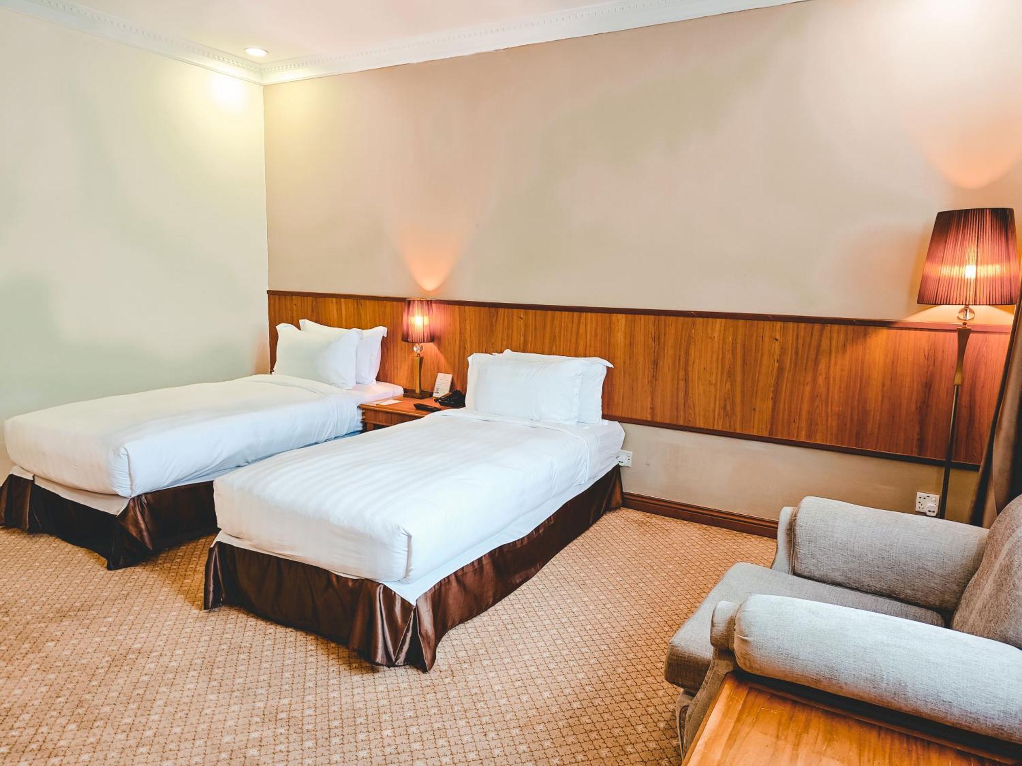 Starlodge Kampong Jerudong Exterior photo